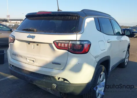 2019 Jeep Compass Latitude 4X4 из США, поврежденный, VIN 3C4NJDBB4KT714079